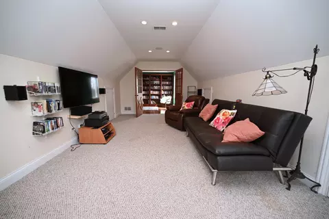 Other - 175 Lagoon Dr, Northfield, IL 60093 photo 9 of 18