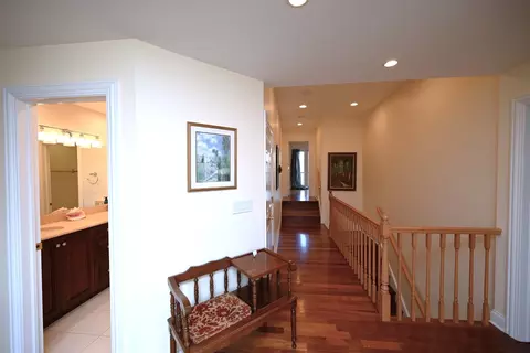Entry Way - 175 Lagoon Dr, Northfield, IL 60093 photo 6 of 6