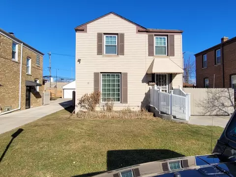 7432 W Gregory St, Chicago, IL 60656