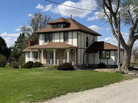 4340 230th St, Walcott, IA 52773