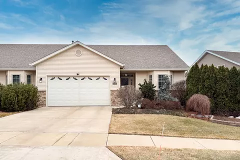 1442 Brady Ln, Rockford, IL 61108