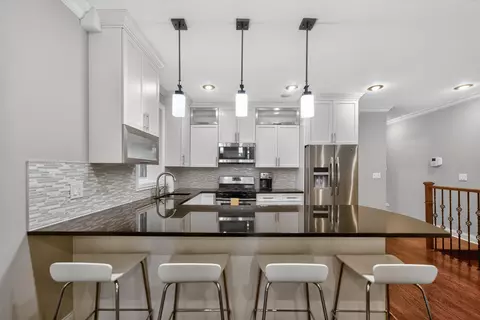 Kitchen - 1502 N Artesian Ave #1, Chicago, IL 60622 photo 1 of 7