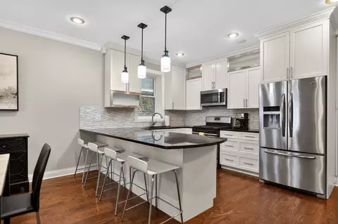 Kitchen - 1502 N Artesian Ave #1, Chicago, IL 60622 photo 3 of 7