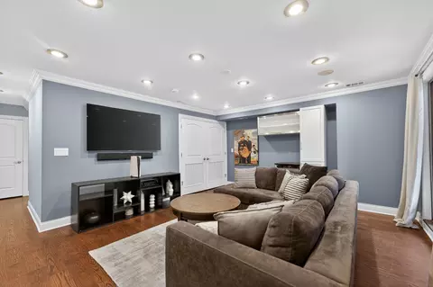 Living - 1502 N Artesian Ave #1, Chicago, IL 60622 photo 5 of 6