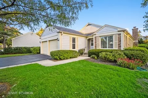 3 The Court Of Harbinger Ct, Northbrook, IL 60062