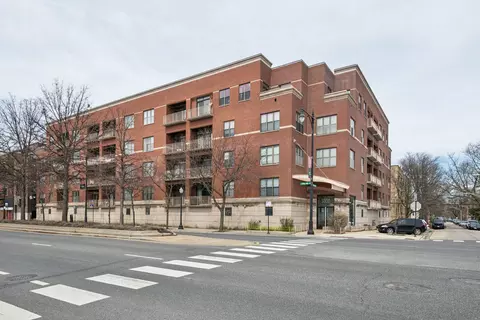 3300 W Irving Park Rd #A3, Chicago, IL 60618