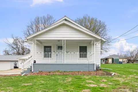 1516 Lake St, Kewanee, IL 61443