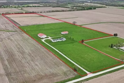 2136 N 34th Rd, Ottawa, IL 61350