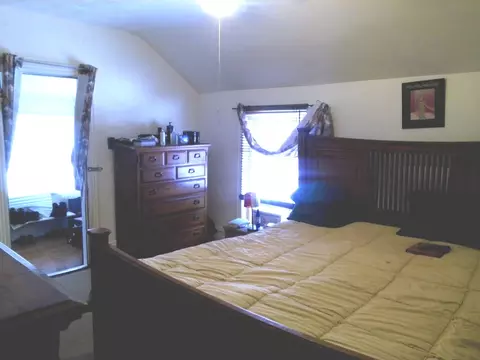 Bedroom - 2665 E 77th St, Chicago, IL 60649 photo 1 of 1