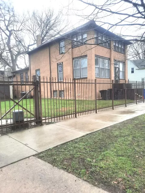 Exterior - 2665 E 77th St, Chicago, IL 60649 photo 10 of 13