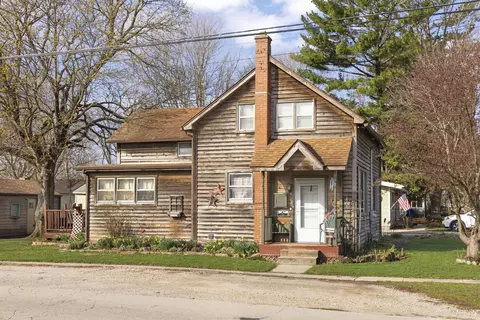 604 S Hugh St, Plano, IL 60545