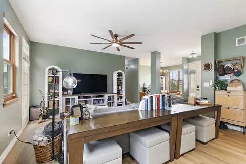 Living - 100 S Constitution Dr, Aurora, IL 60506 photo 3 of 4