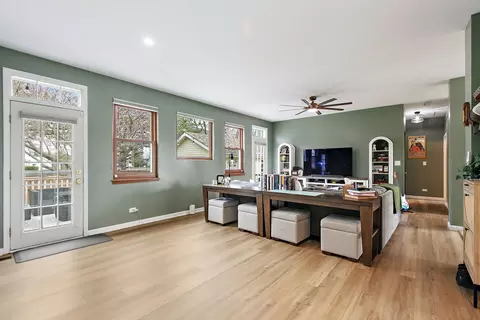 Living - 100 S Constitution Dr, Aurora, IL 60506 photo 4 of 4