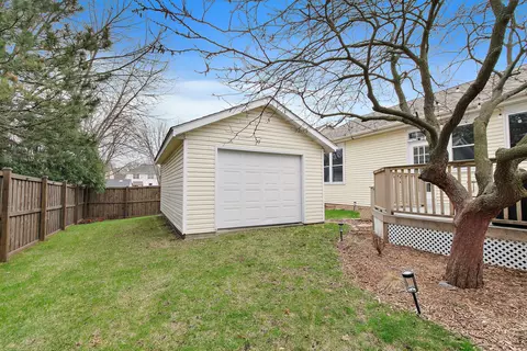 Exterior - 100 S Constitution Dr, Aurora, IL 60506 photo 6 of 8