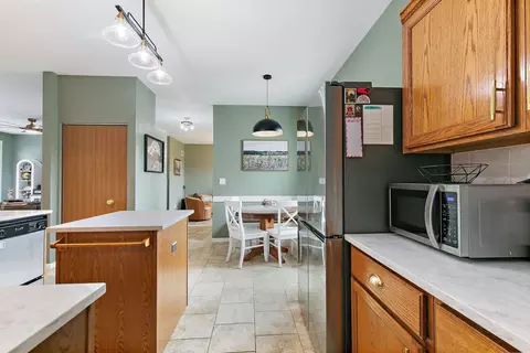 Kitchen - 100 S Constitution Dr, Aurora, IL 60506 photo 6 of 6