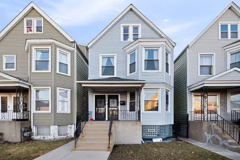 3036 N Kedzie Ave, Chicago, IL 60618