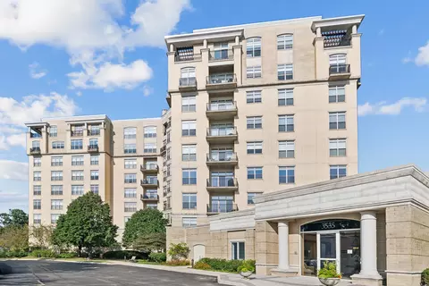 3535 Patten Rd #4C, Highland Park, IL 60035