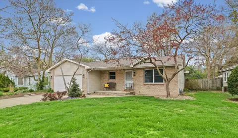 1706 Chevy Chase Dr, Champaign, IL 61821