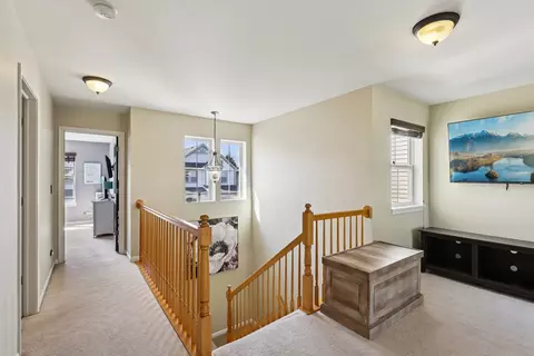 Entry Way - 2805 Falling Waters Dr, Lindenhurst, IL 60046 photo 4 of 5