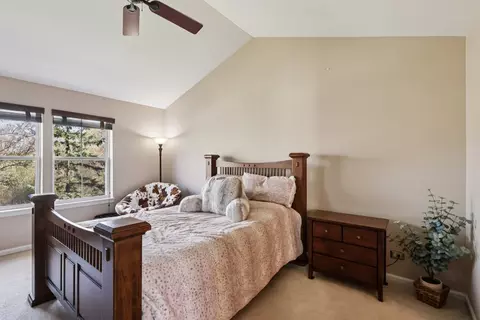 Bedroom - 2805 Falling Waters Dr, Lindenhurst, IL 60046 photo 1 of 5