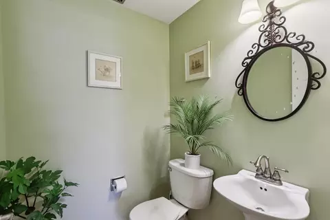 Bath - 2805 Falling Waters Dr, Lindenhurst, IL 60046 photo 1 of 4