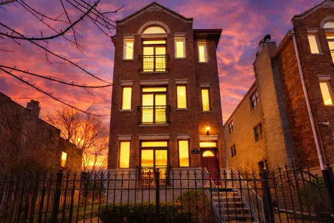 119 N Mozart St #2, Chicago, IL 60612