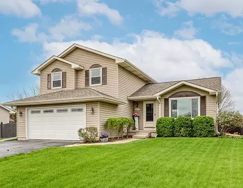 6903 Lewis Clark Dr, Plainfield, IL 60586