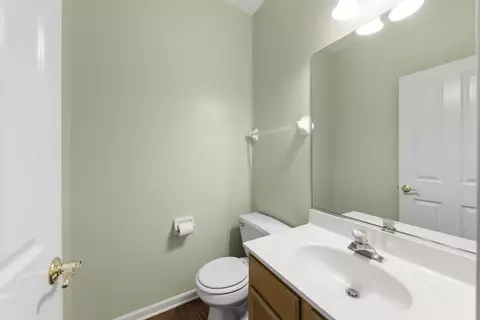 Bath - 1728 Pershing Ave #3, Wheaton, IL 60189 photo 1 of 4