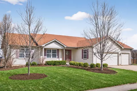 133 Heatherfield Ln, Dekalb, IL 60115