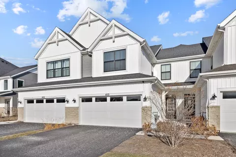 4110 Chelsea Manor Cir, Aurora, IL 60504