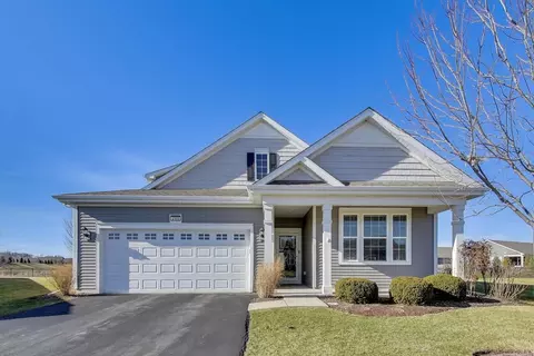 2355 Cannon Dr, Pingree Grove, IL 60140