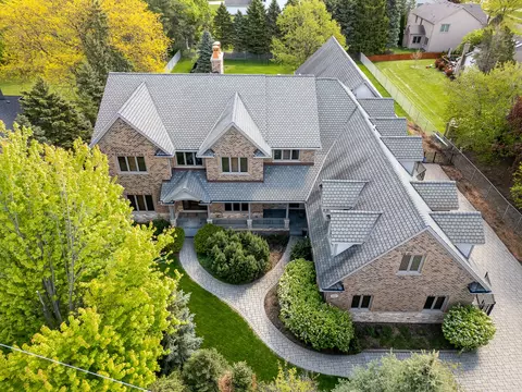 805 N Arlington Heights Rd, Itasca, IL 60143