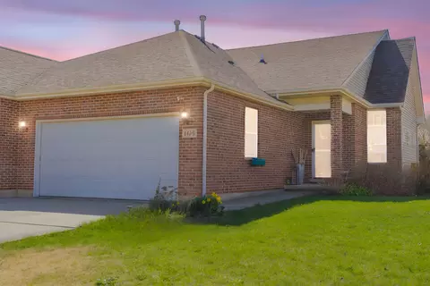 1438 Coral Bell Dr, Joliet, IL 60435