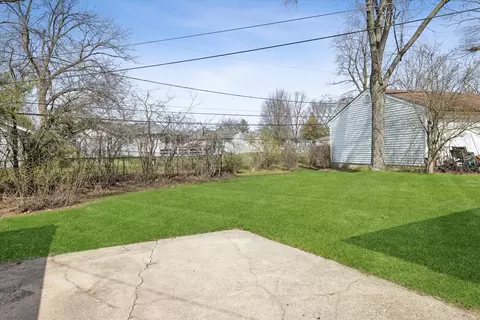 Exterior - 2904 Stork Ct, Rolling Meadows, IL 60008 photo 2 of 2