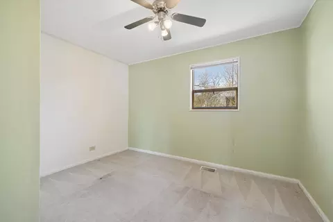 Bedroom - 2904 Stork Ct, Rolling Meadows, IL 60008 photo 2 of 3