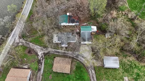 View/Area - 3221 E Lake Paradise Rd, Mattoon, IL 61938 photo 2 of 7