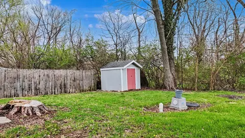 Exterior - 3221 E Lake Paradise Rd, Mattoon, IL 61938 photo 9 of 9