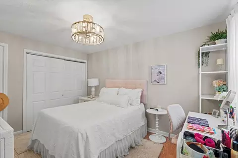 Bedroom - 3221 E Lake Paradise Rd, Mattoon, IL 61938 photo 1 of 4