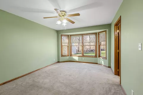 Bedroom - 211 12 E Forest St, Marengo, IL 60152 photo 1 of 4