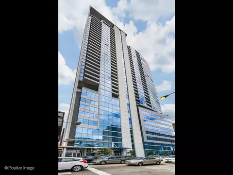 303 W Ohio St #1404, Chicago, IL 60654