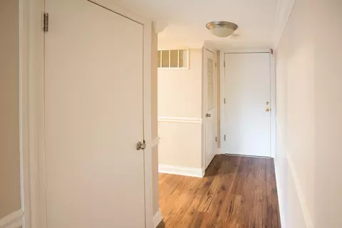 Entry Way - 5000 Carriageway Dr #211, Rolling Meadows, IL 60008 photo 2 of 6