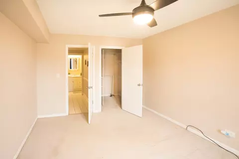 Bedroom - 5000 Carriageway Dr #211, Rolling Meadows, IL 60008 photo 4 of 4