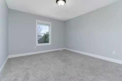 Bedroom - 9 Brookstone Cir, Bloomington, IL 61704 photo 7 of 8