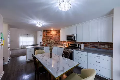 Kitchen - 25037 Brett St, Plainfield, IL 60544 photo 3 of 4