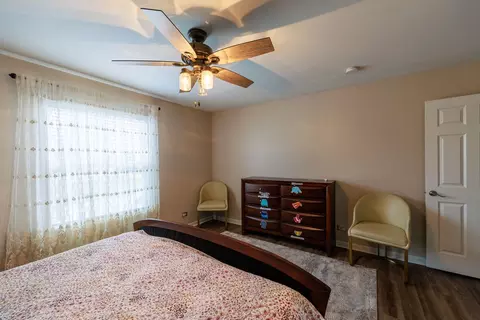 Bedroom - 25037 Brett St, Plainfield, IL 60544 photo 4 of 6