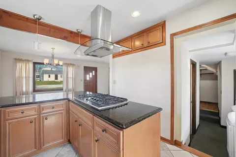 Kitchen - 901 E Sunrise Rd, Addison, IL 60101 photo 3 of 3