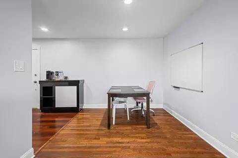 Dining - 9460 Dee Rd #2H, Des Plaines, IL 60016 photo 1 of 1