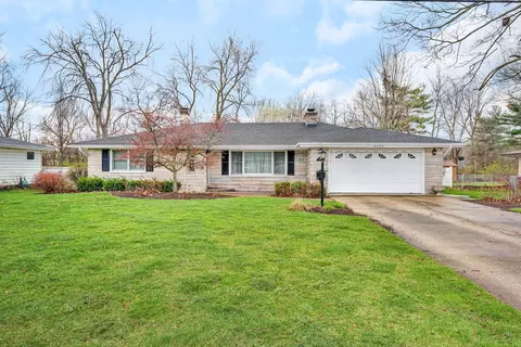 2434 Erskine Rd, Joliet, IL 60433