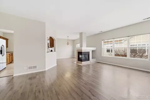 Living - 1102 Delta Dr #1102, Elgin, IL 60123 photo 3 of 7