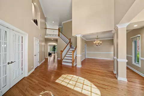 Entry Way - 2360 Sutton Ln, Aurora, IL 60502 photo 1 of 3